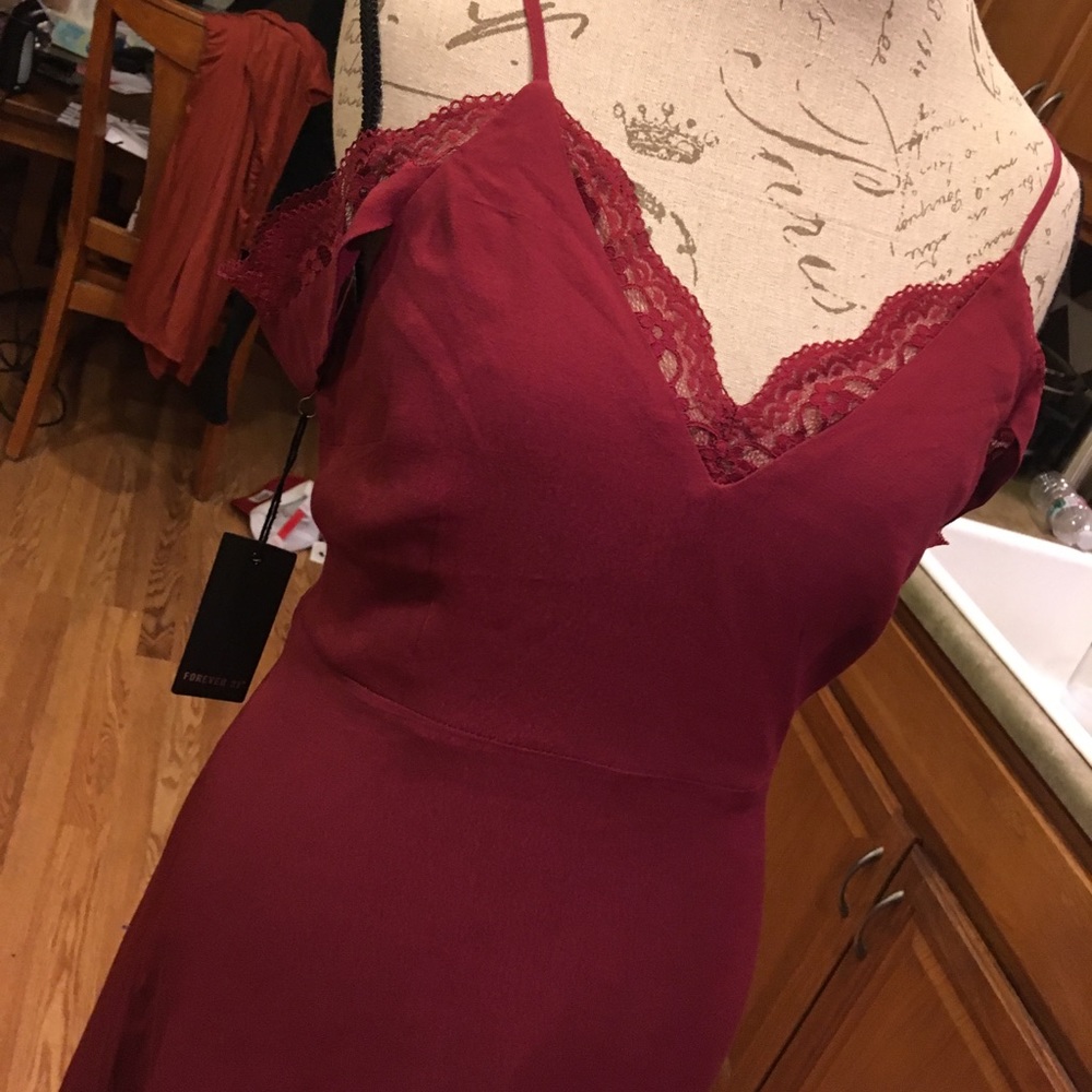 Sexy Burgundy silted off the should mini/maxi